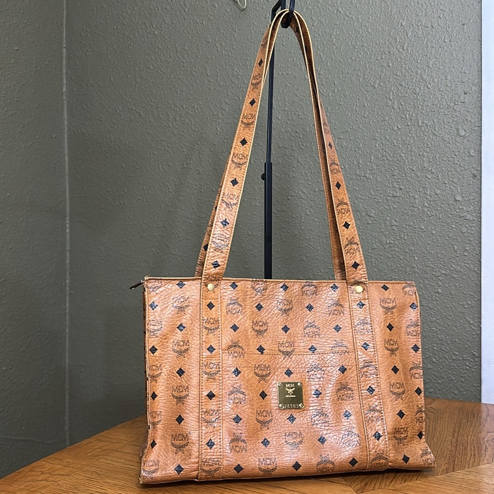 MCM Visetos Shopper Tote - Picture 5 of 17